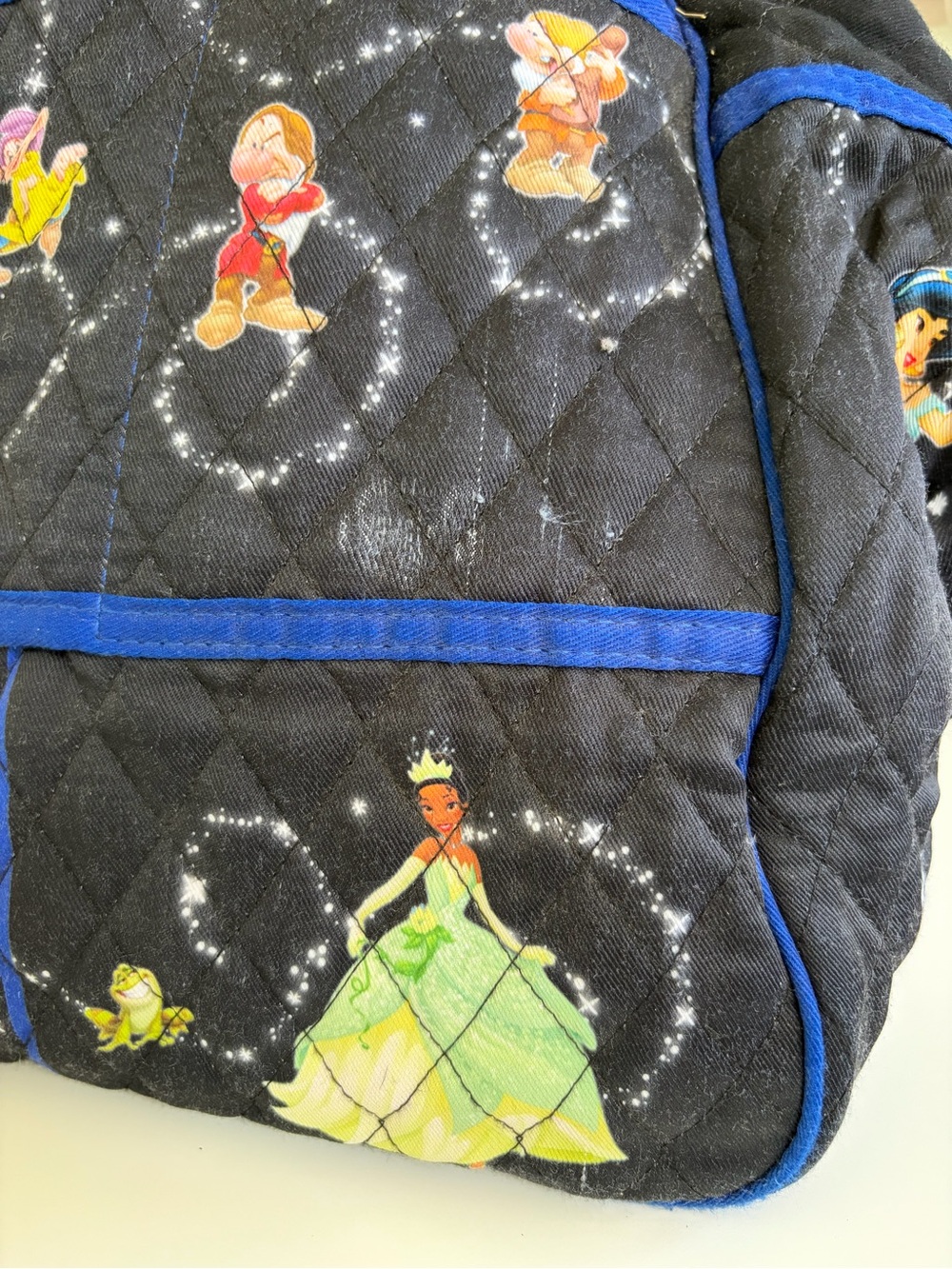‼️SOLD‼️ Disney "Relive the Magic" Quilted Weekender Tote Bag - Picture 15 of 16
